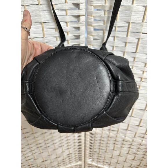 BRIO Bucket Bag Black Leather Purse with Small Coin Purse Attached - Picture 8 of 8